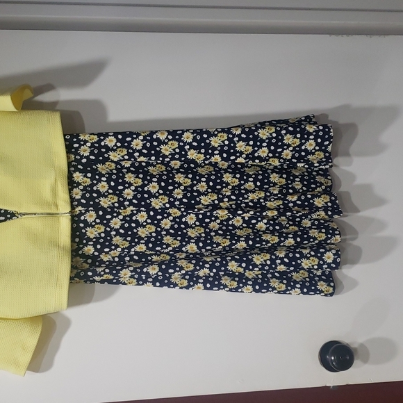 Dress - Picture 2 of 16